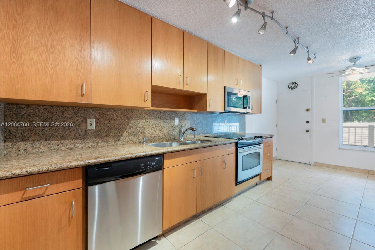 10230 Collins Ave, Unit 101, Bal Harbour, FL 33154 Photo
