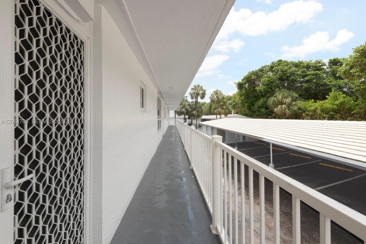 10230 Collins Ave, Unit 101, Bal Harbour, FL 33154 Photo