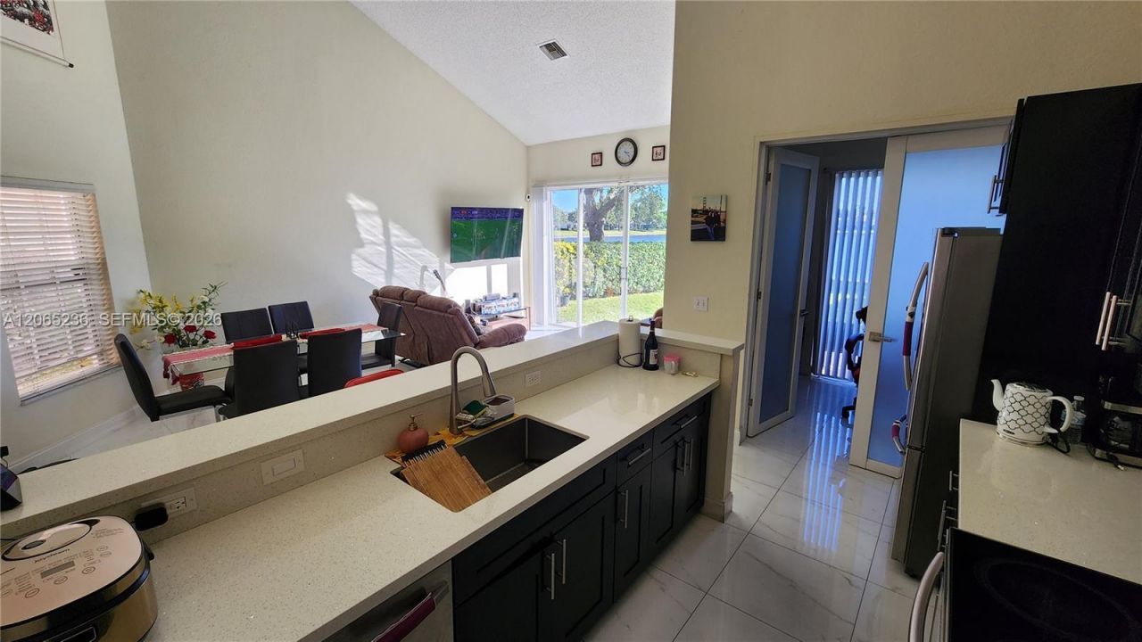 10702 Pelican Dr, Wellington, FL 33414 Photo