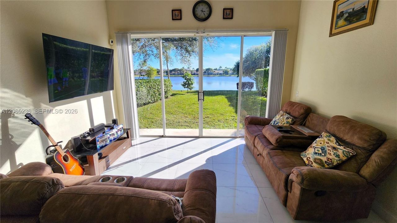 10702 Pelican Dr, Wellington, FL 33414 Photo