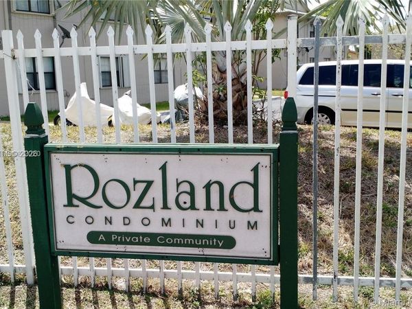 15324 SW 72nd St , Unit 12-14, Miami, FL 33193
