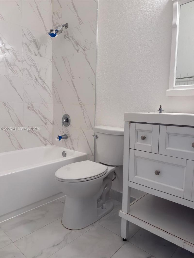 2903 SE 17th Ave, Unit 206, Homestead, FL 33035 Photo