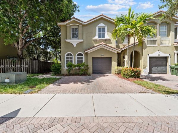 2531 SE 15th Ct , Homestead, FL 33035