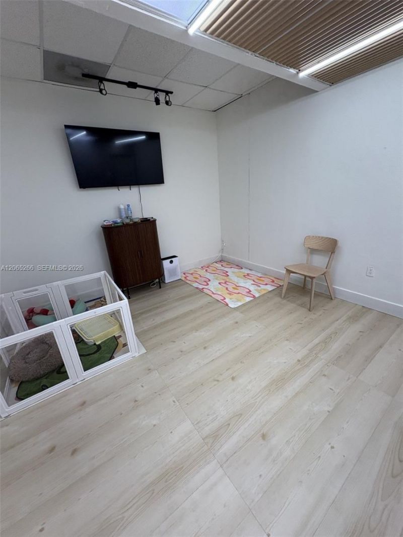 Sw 8th St , Miami, FL 33144 Photo