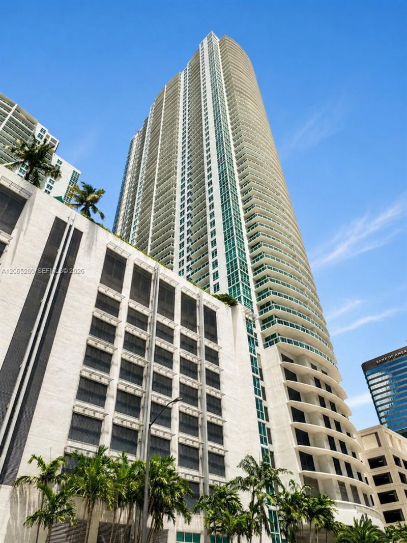 950 Brickell Bay Dr , Unit 3904, Miami, FL 33131 Photo