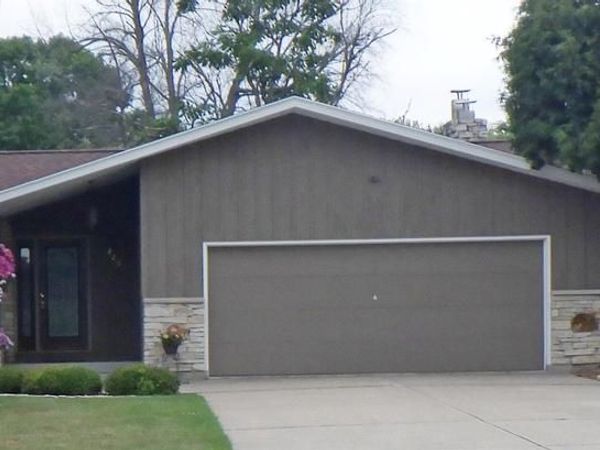220 PINE STREET, Clintonville, WI 54929