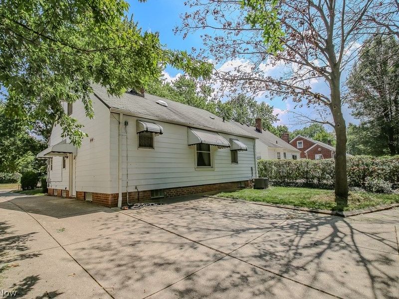 1752 Brainard Road, Lyndhurst, OH 44124 Photo 37