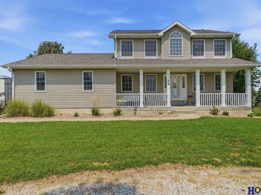 1100 Gailyn Circle, Lincoln, NE 68523