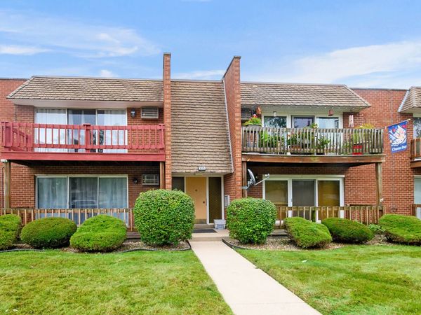 539 N Pleasant Drive, Unit 2C, Glenwood, IL 60425