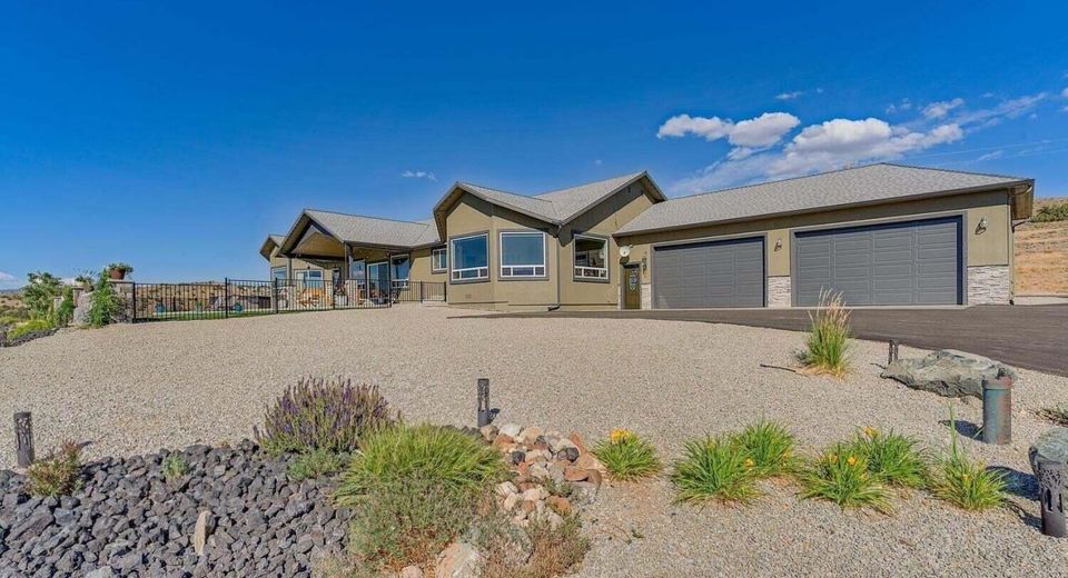 1281 Jo Lane, Gardnerville, NV 89410 Photo