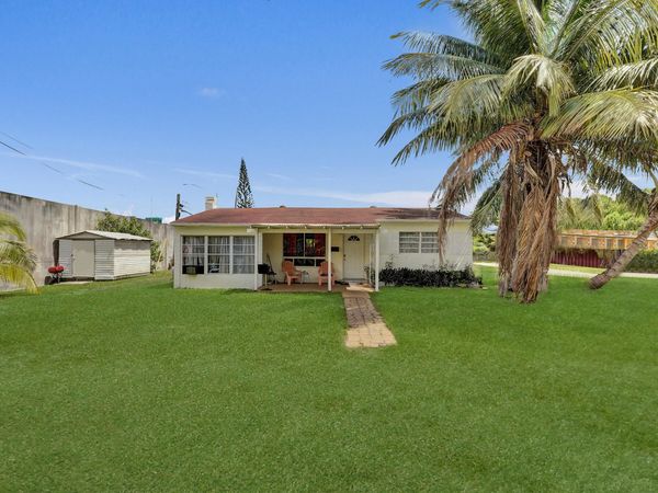 2901 FLETCHER Street, Hollywood, FL 33020