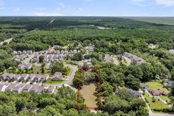 1046 Bee Hive Road photo 4