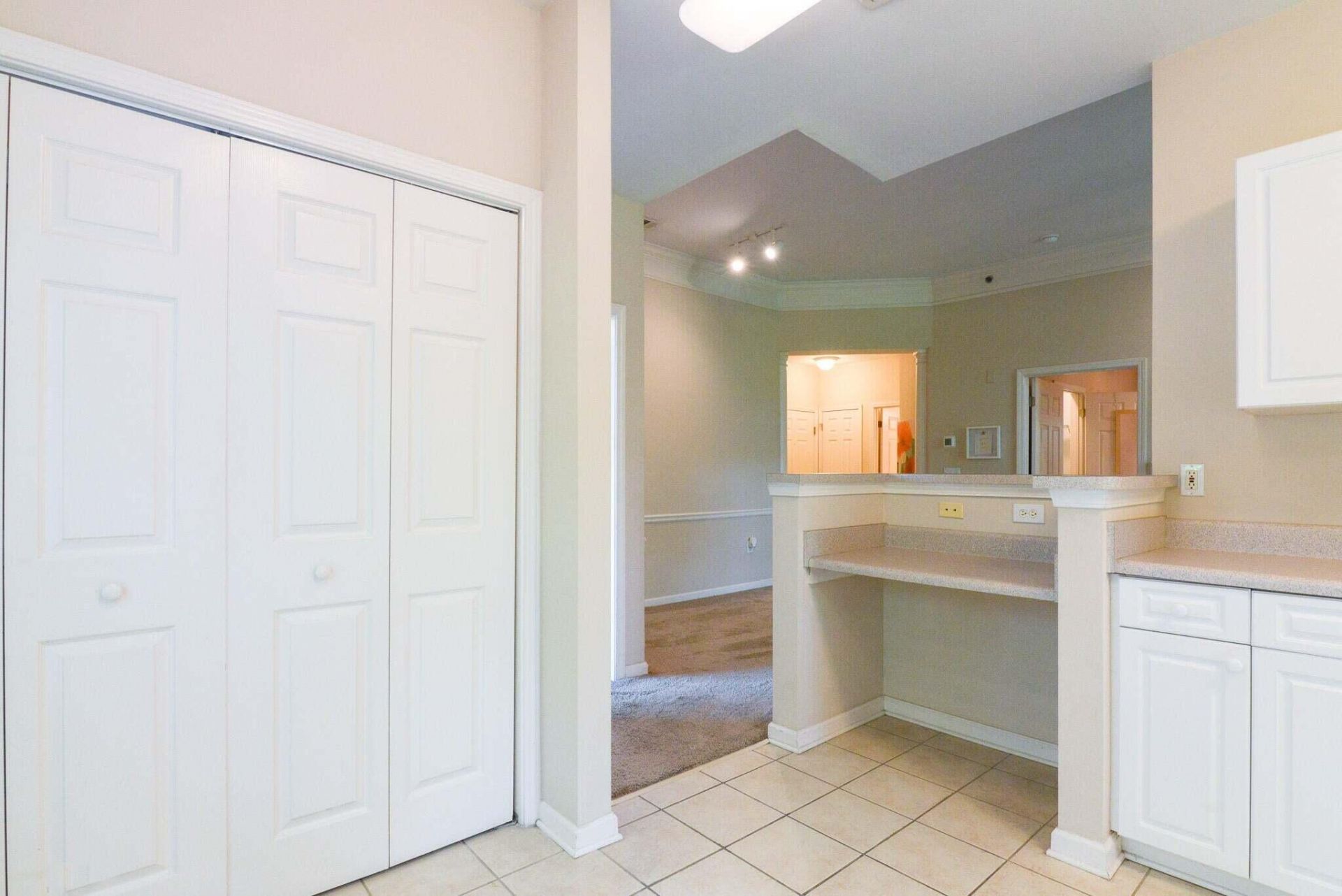 1035 Telfair Way Photo 11
