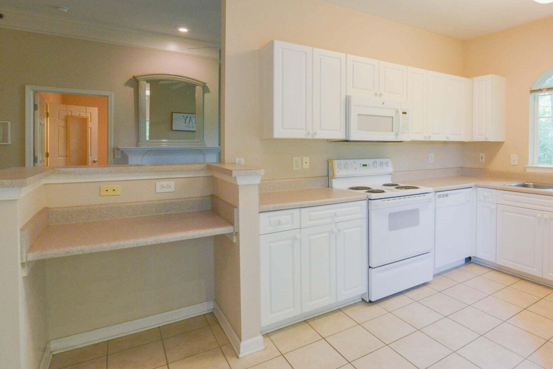 1035 Telfair Way Photo 8