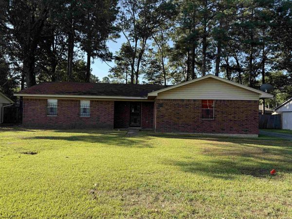 1406 Ridgway Road , Pine Bluff, AR 71603
