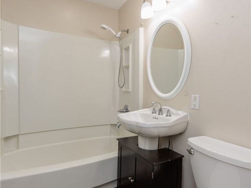 112 Arlington Circle , Wickliffe, OH 44092 Photo 13