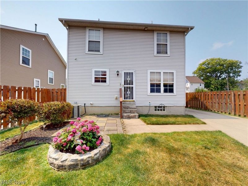 2147 Tucks Track Drive, Cleveland, OH 44102 Photo 28