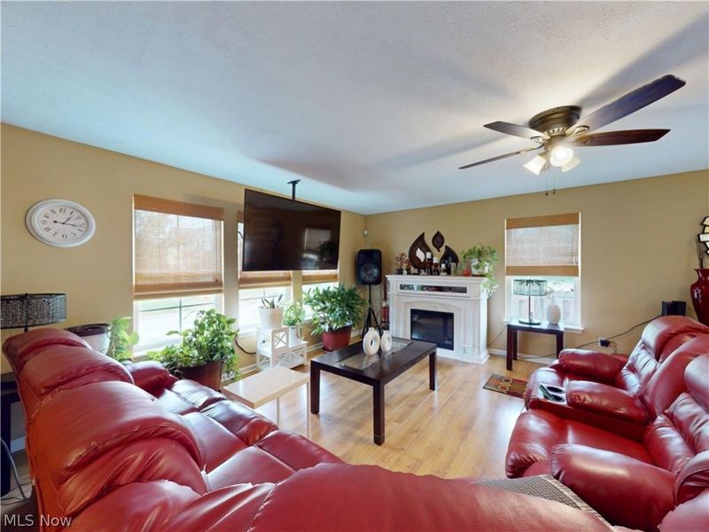 2147 Tucks Track Drive, Cleveland, OH 44102 Photo 3