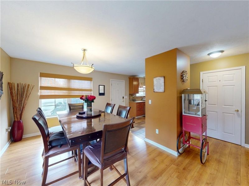 2147 Tucks Track Drive, Cleveland, OH 44102 Photo 7