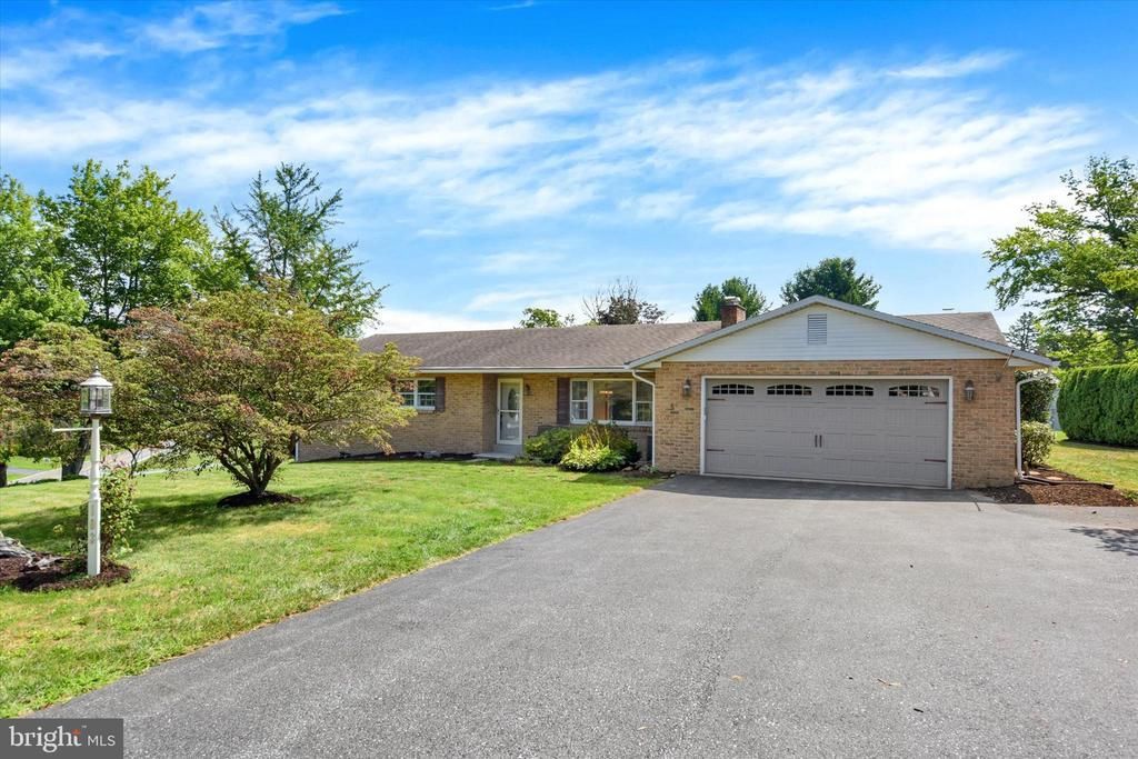 103 Clover Lane, Harrisburg, PA 17112 Main Photo