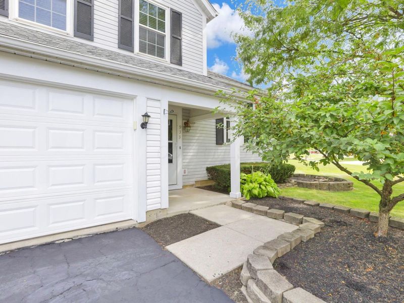933 Briaro Street, Reynoldsburg, OH 43068 Photo 2