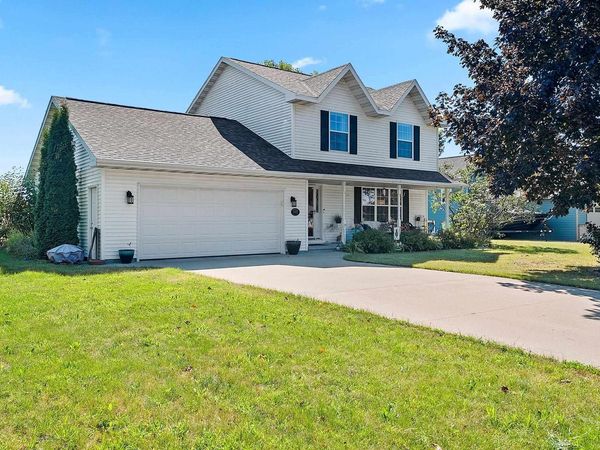 N8972 LILAC ROAD, Menasha, WI 54952