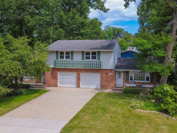 1439 SPRINGDALE LANE, Green Bay, WI 54304