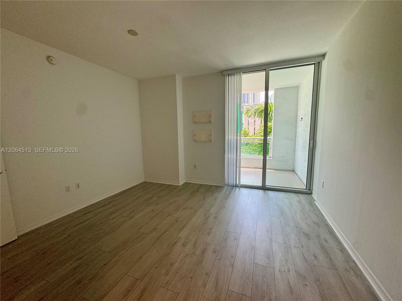 951 Brickell Ave , Unit 409, Miami, FL 33131 Photo