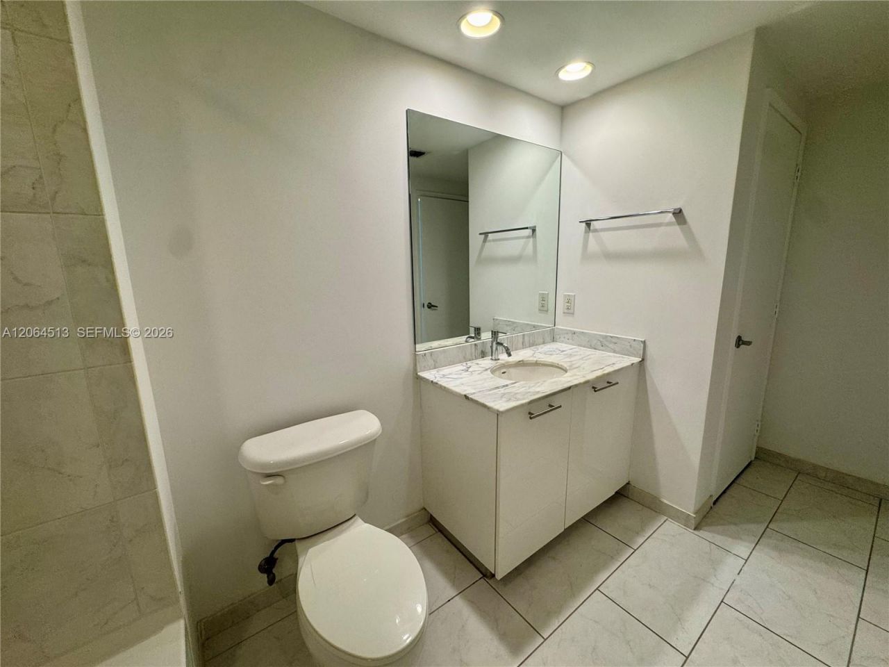 951 Brickell Ave , Unit 409, Miami, FL 33131 Photo