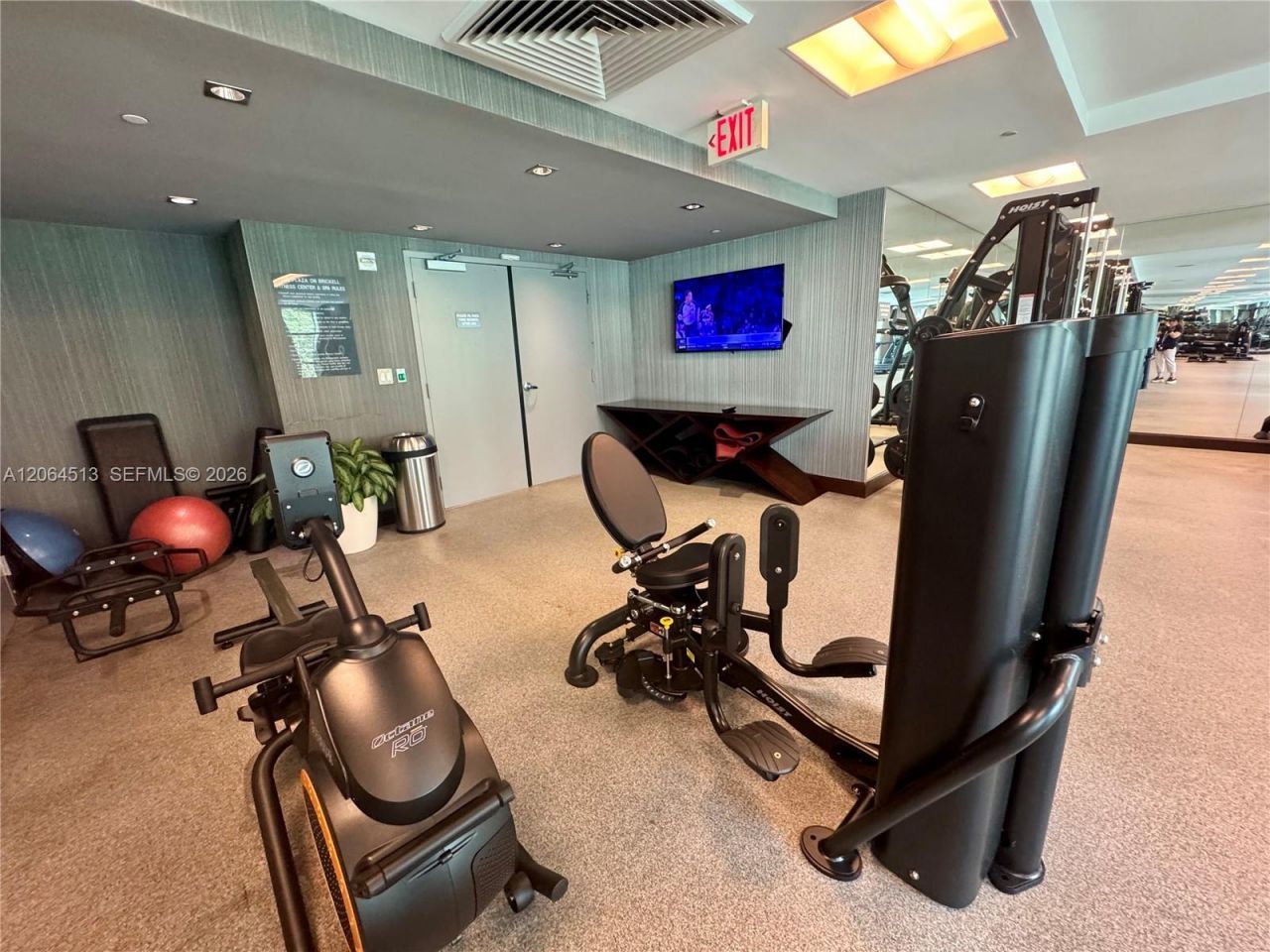 951 Brickell Ave , Unit 409, Miami, FL 33131 Photo