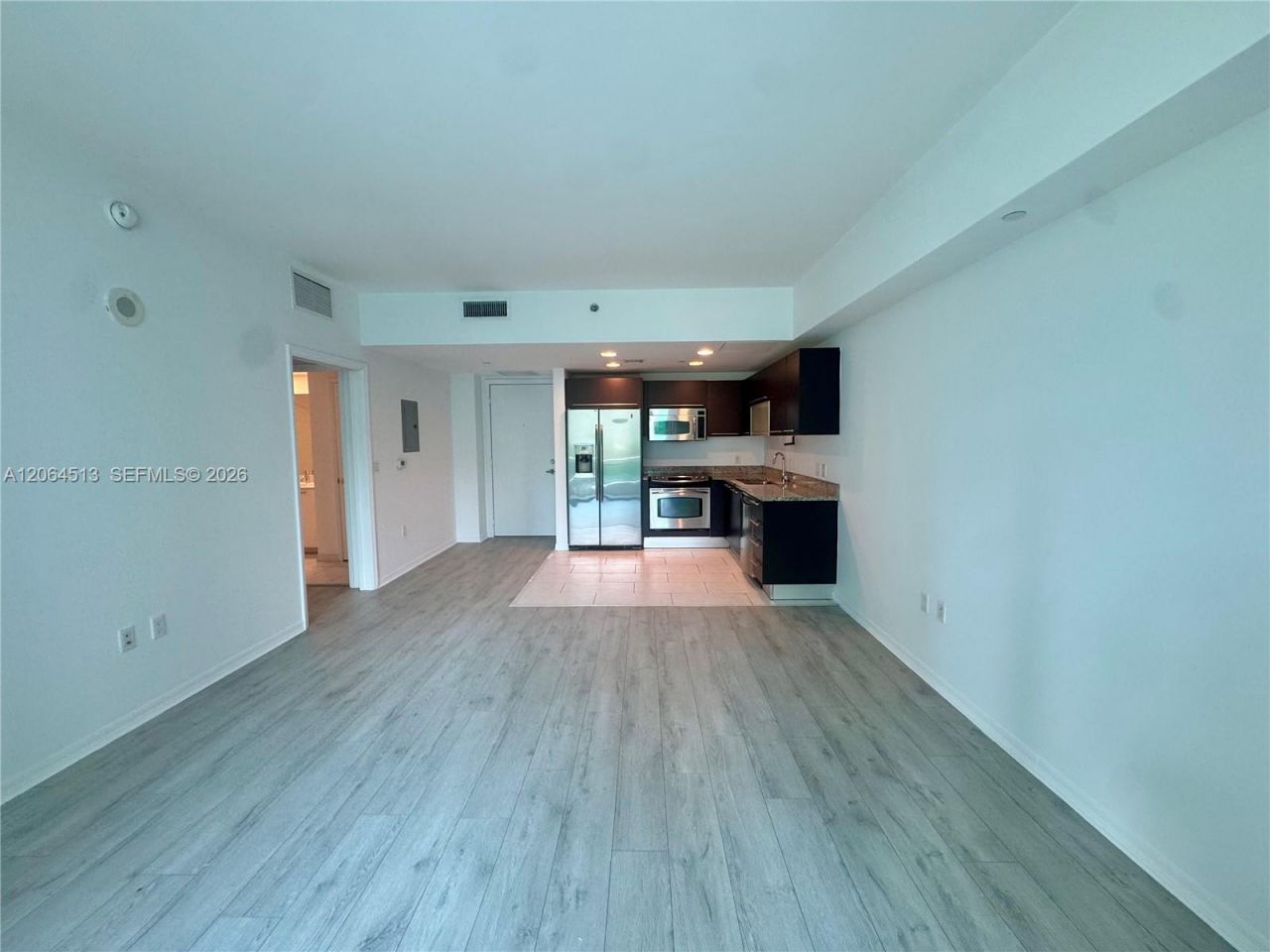 951 Brickell Ave , Unit 409, Miami, FL 33131 Photo