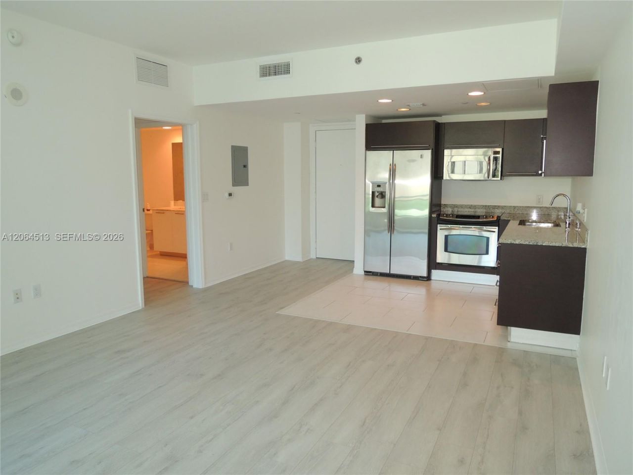 951 Brickell Ave , Unit 409, Miami, FL 33131 Photo