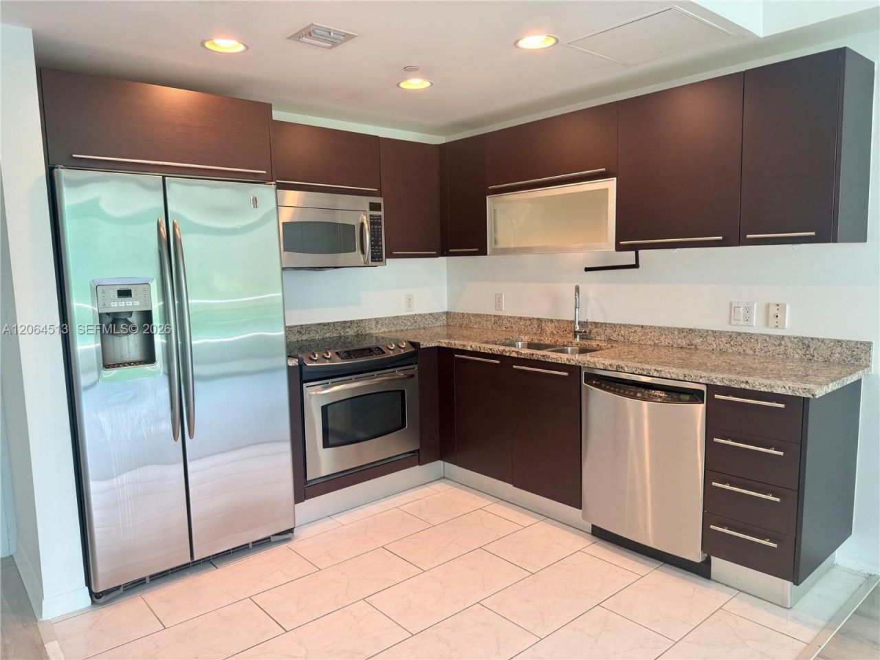 951 Brickell Ave , Unit 409, Miami, FL 33131 Photo