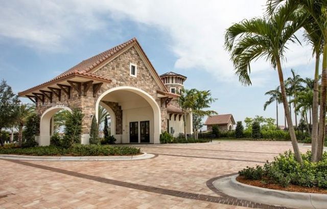 8444 Lakeview Trl, Parkland, FL 33076 Photo