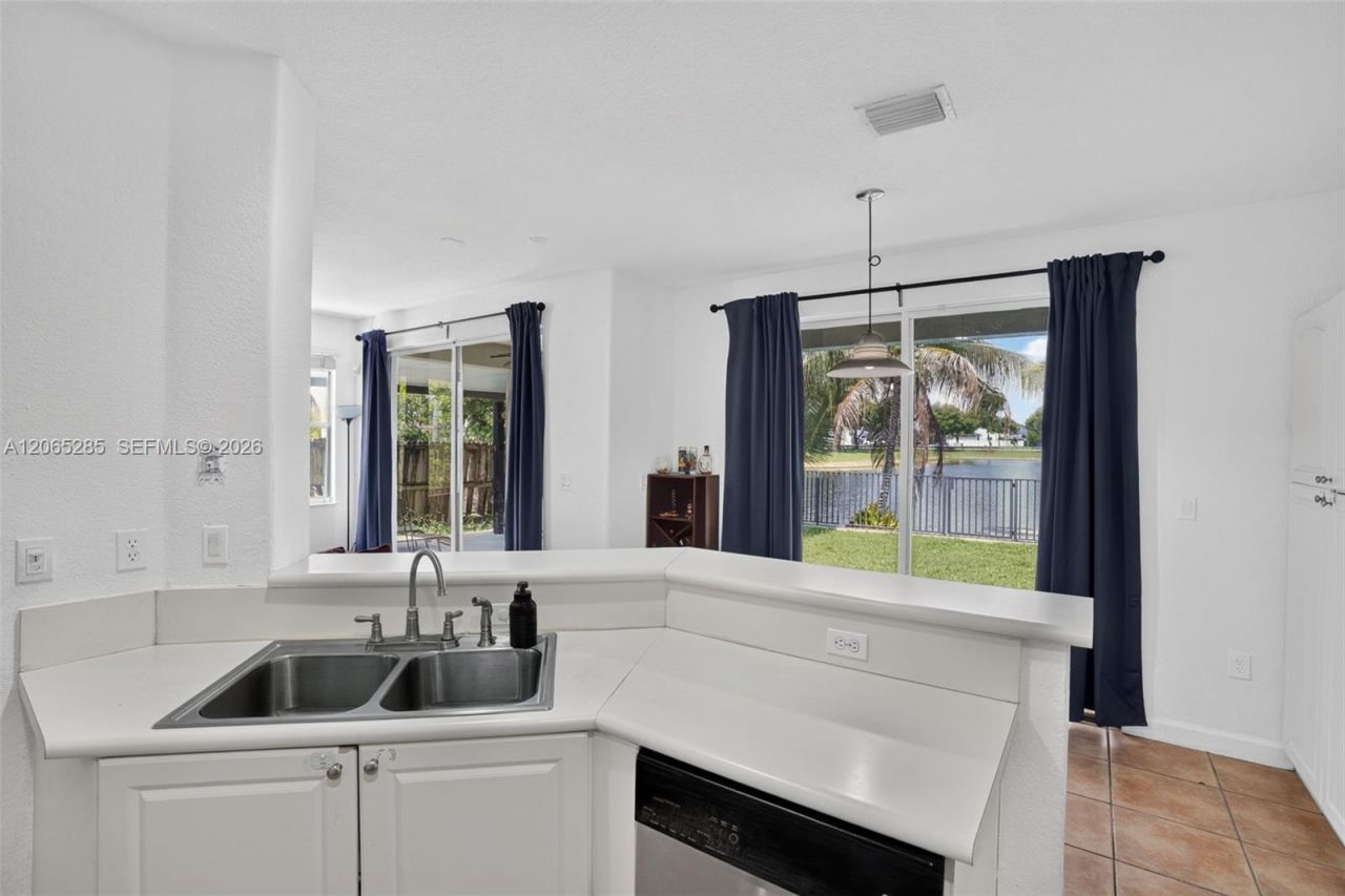 1458 SW 150th Ave, Miami, FL 33194 Photo