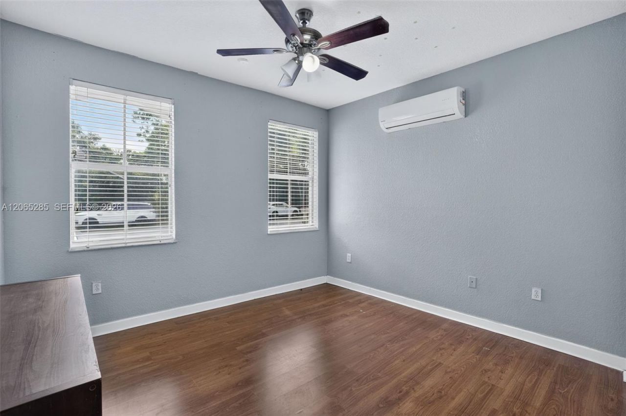 1458 SW 150th Ave, Miami, FL 33194 Photo