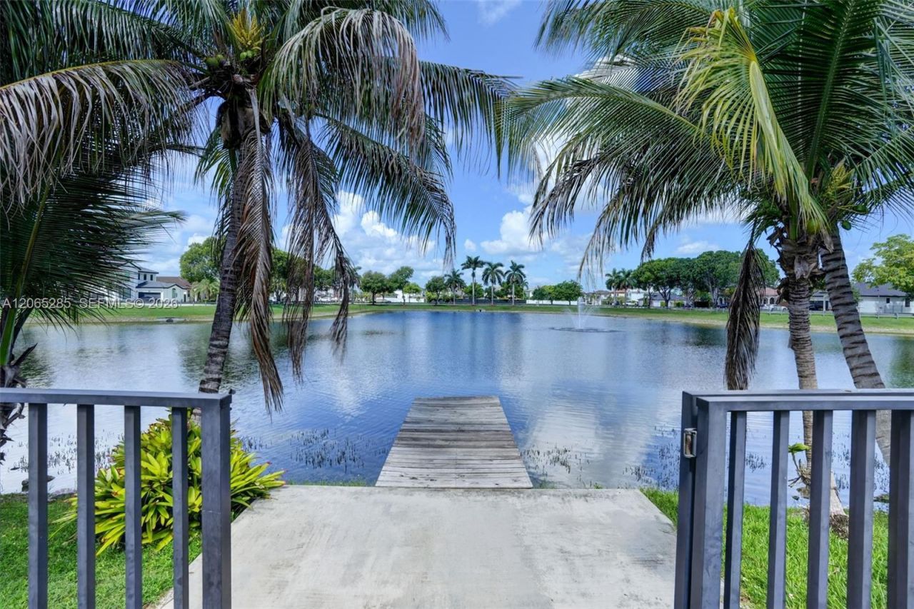 1458 SW 150th Ave, Miami, FL 33194 Photo