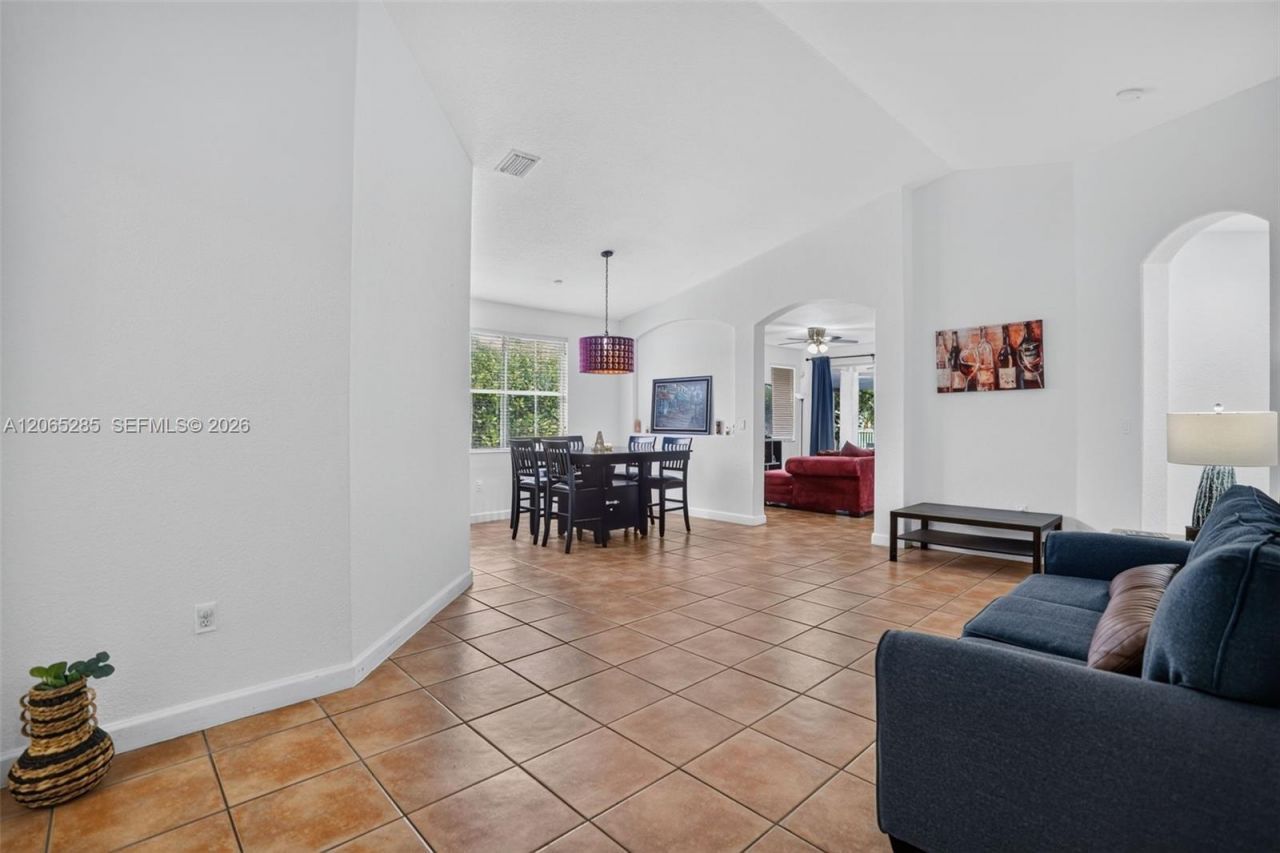 1458 SW 150th Ave, Miami, FL 33194 Photo