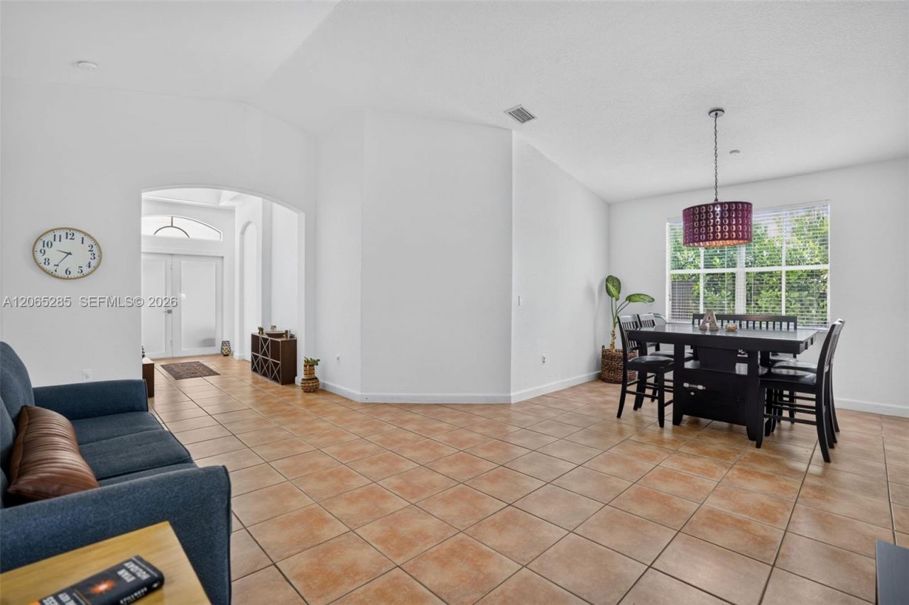 1458 SW 150th Ave, Miami, FL 33194 Photo