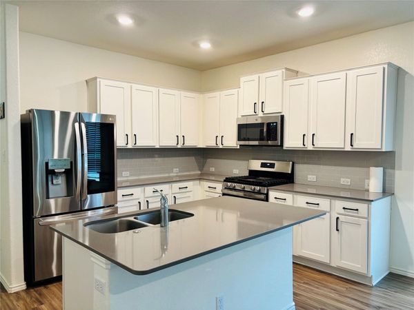 21300 Bird Wing DR, Pflugerville, TX 78660