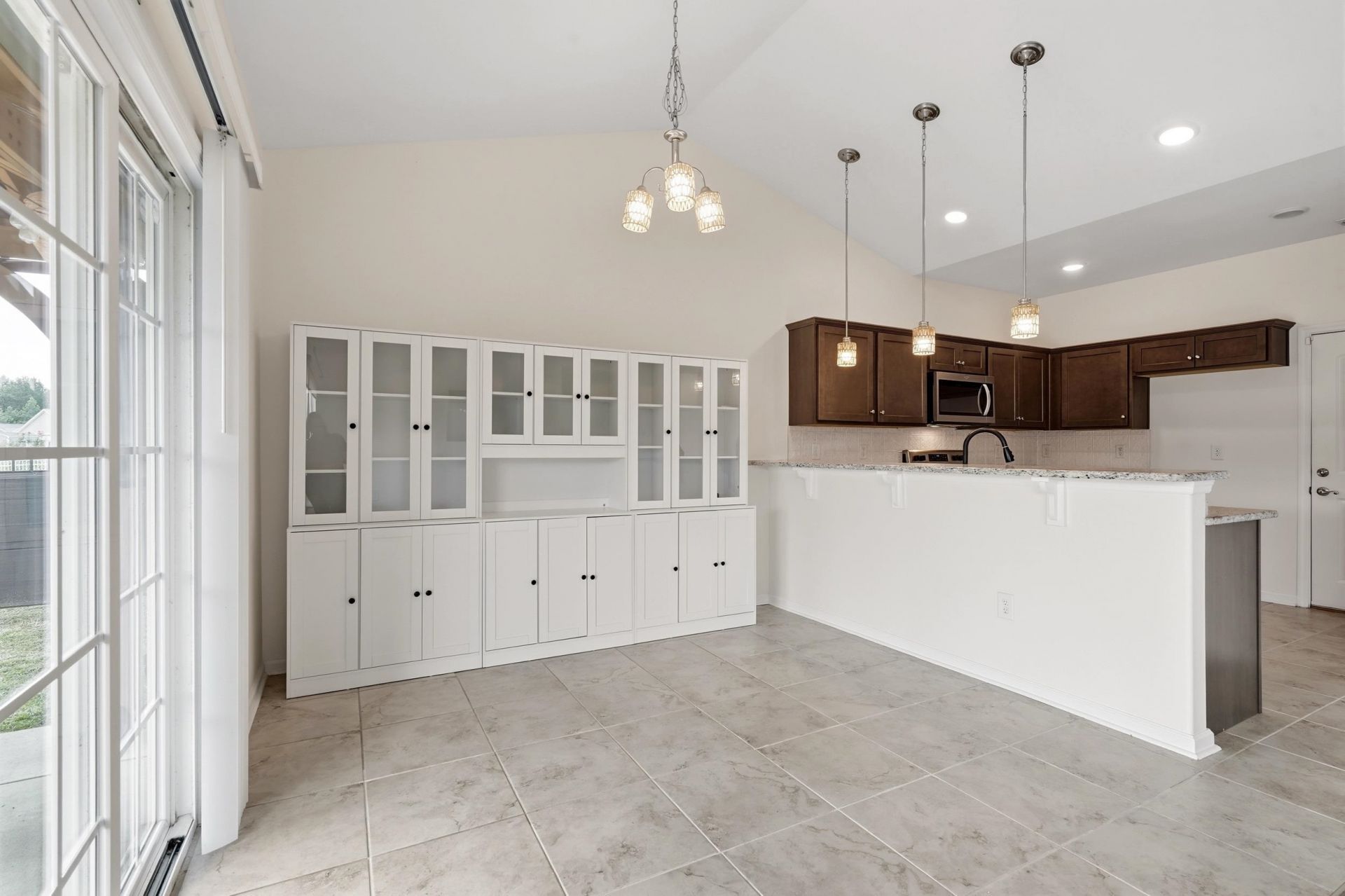 154 Springtide Dr. Photo 8
