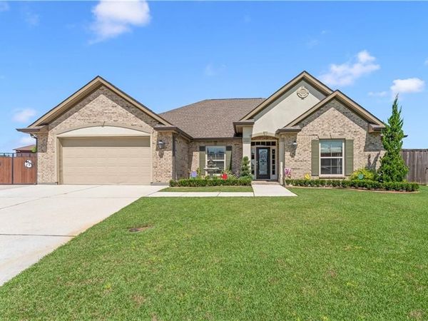 1040 CARENCRO Circle, Marrero, LA 70072