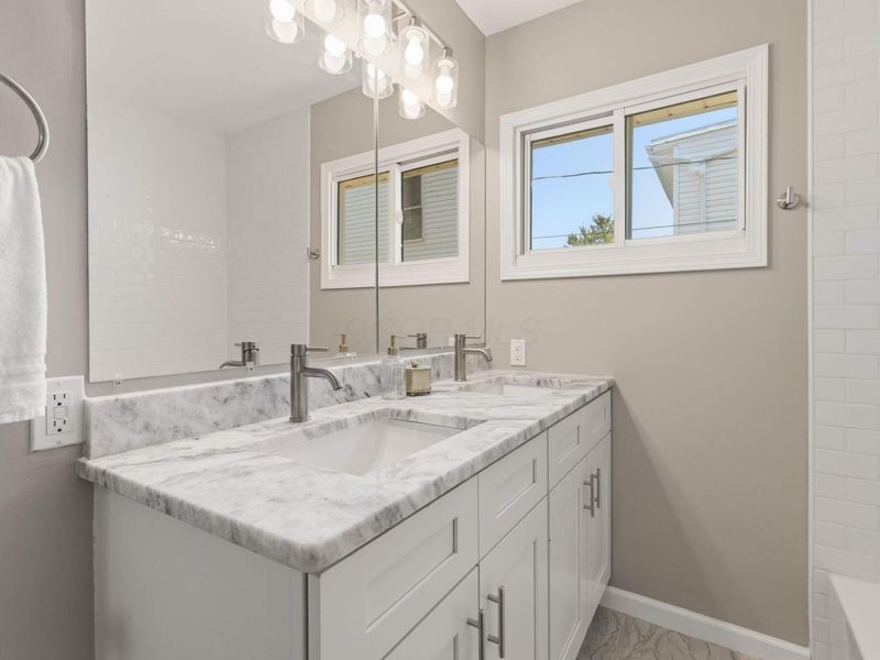 1074 Grandon Avenue, Columbus, OH 43209 Photo 12