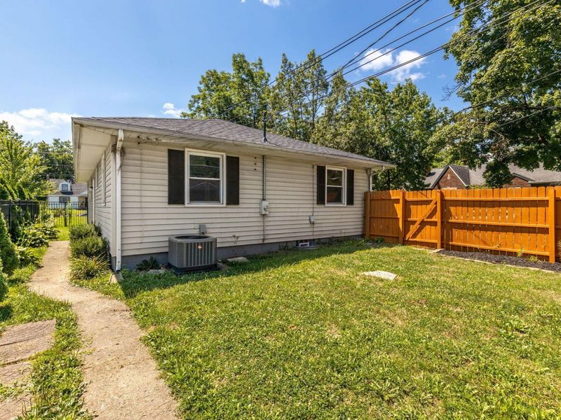 1074 Grandon Avenue, Columbus, OH 43209 Photo 22