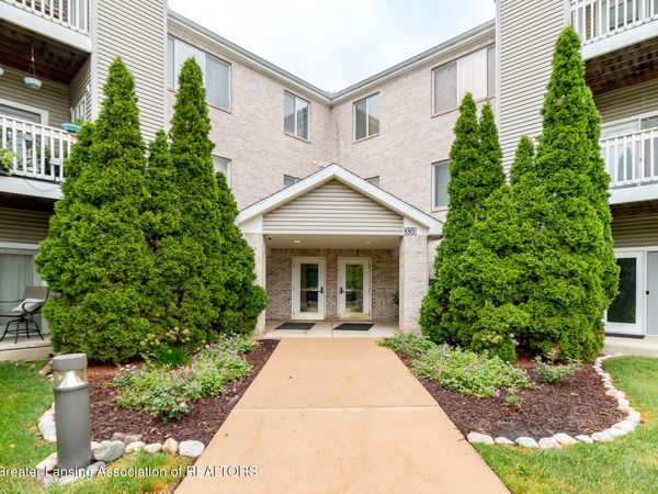 338 W Saginaw Street, East Lansing, MI 48823