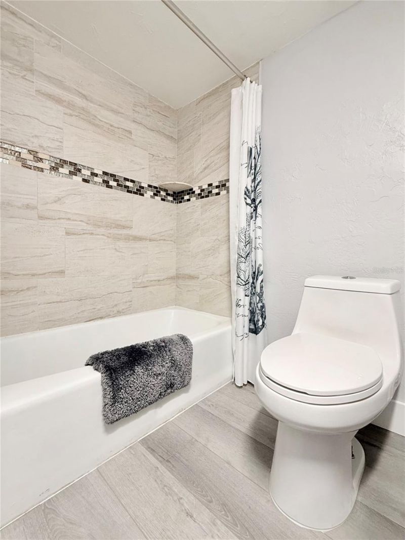 7150 N Tamiami Trail, Unit C126, Sarasota, FL 34243 Photo