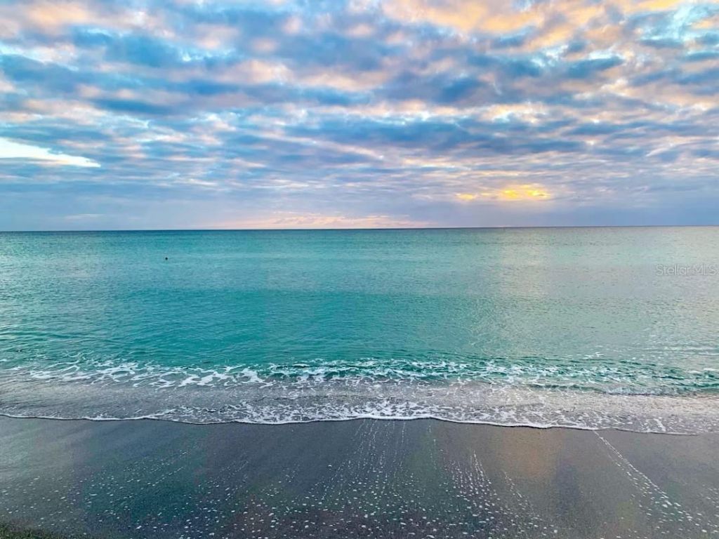 561 Gulf Bay Road, Longboat Key, FL 34228 Photo