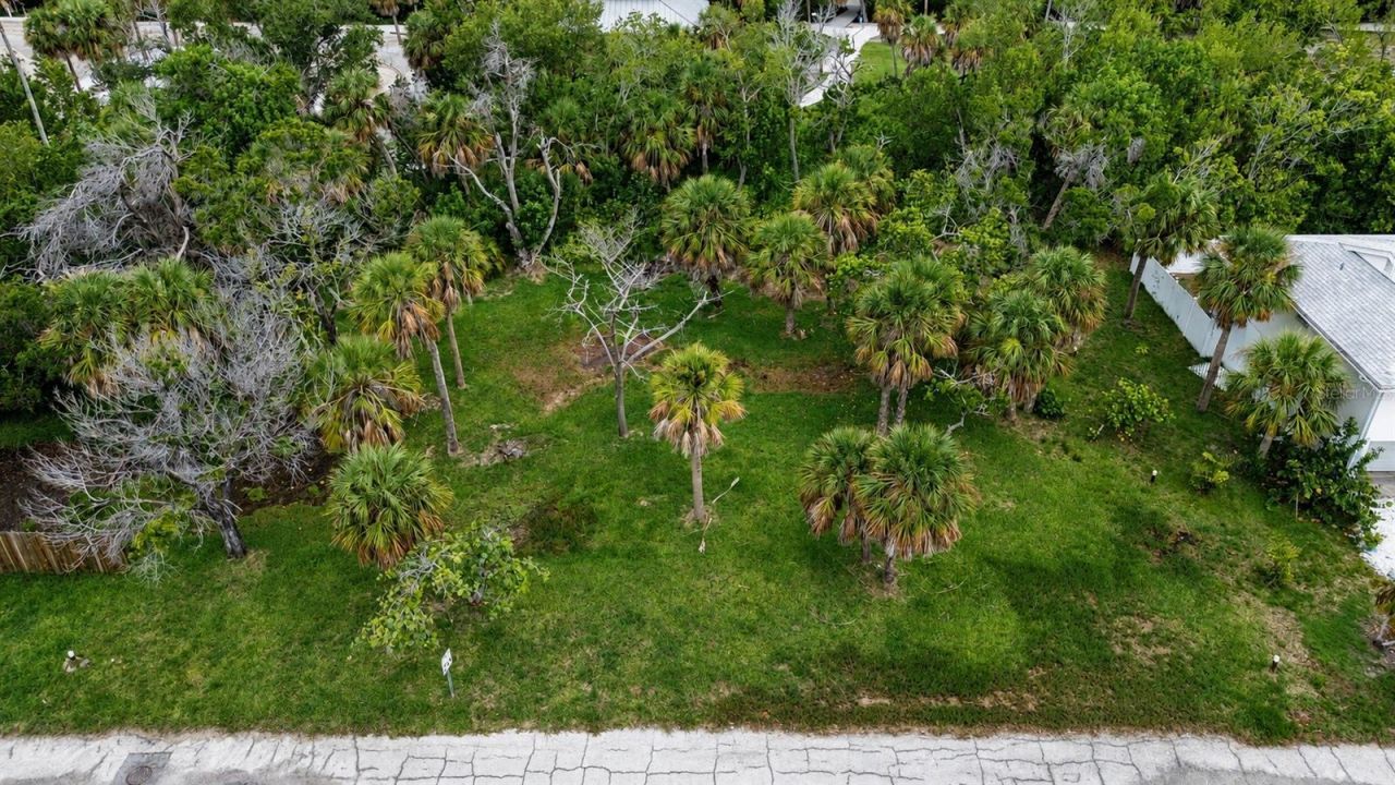 561 Gulf Bay Road, Longboat Key, FL 34228 Photo