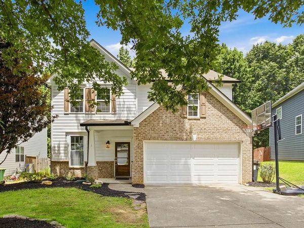 560 Crestmont Lane , Canton, GA 30114
