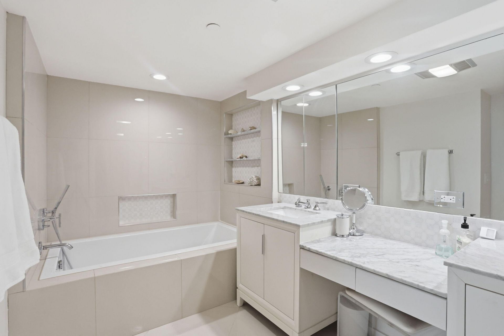 3210 S Ocean Boulevard, Unit 602, Highland Beach, FL 33487 Photo
